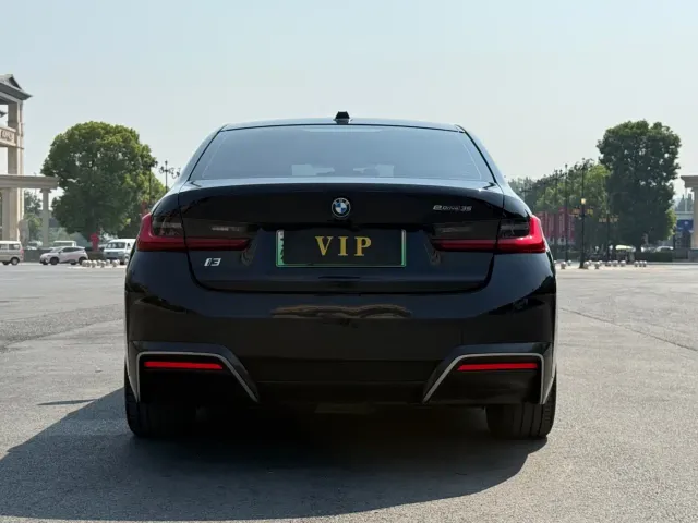 BMW i3 — Фото автомобиля 8