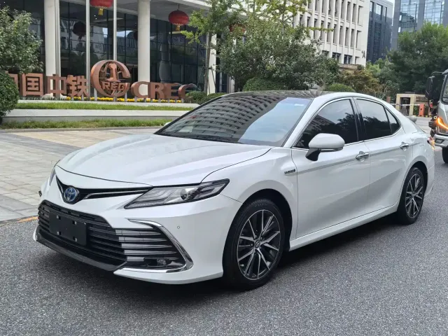 Фотография автомобиля — Toyota Camry