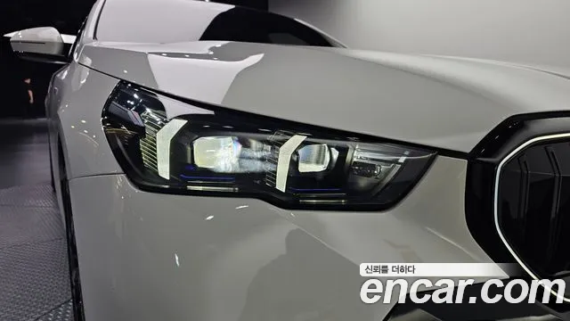 BMW i5 G60 — Фото автомобиля 7