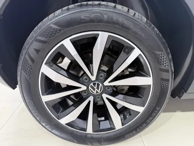 Volkswagen T-Roc — Фото автомобиля 15