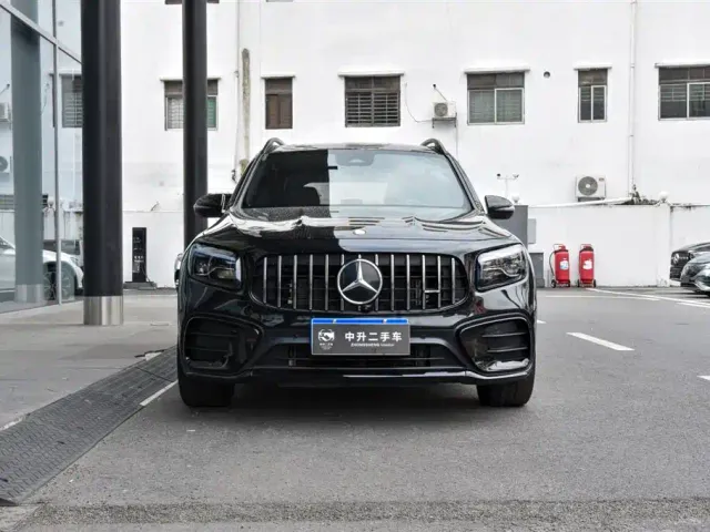 Mercedes-Benz GLB AMG — Фото автомобиля 2