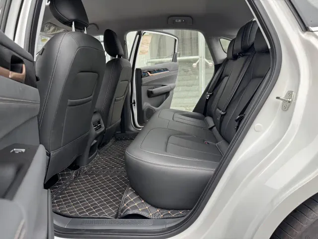 Wuling Starlight — Фото автомобиля 9