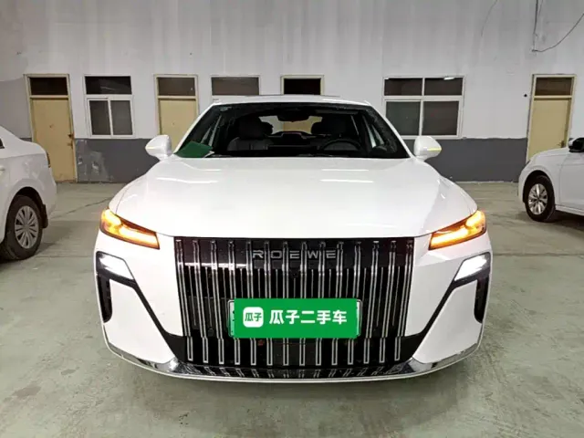 Roewe M7 DMH — Фото автомобиля 2