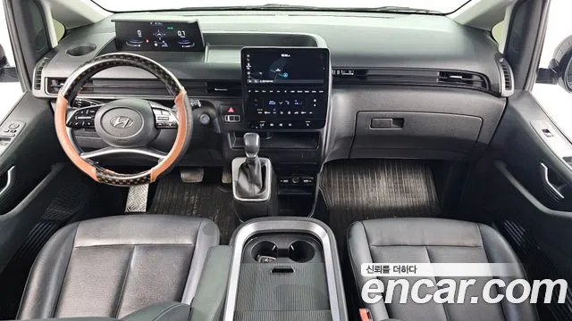 Hyundai Staria — Фото автомобиля 10