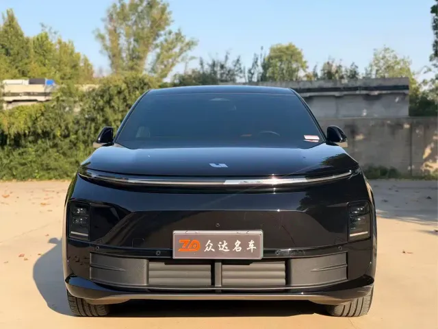 Li Auto L6 — Фото автомобиля 2