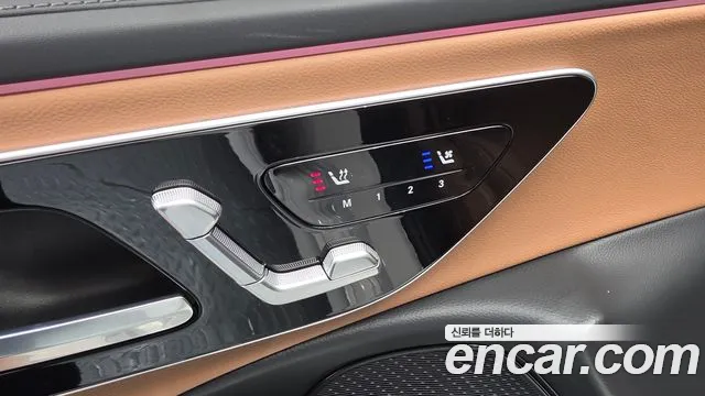 Mercedes-Benz E-Class — Фото автомобиля 7