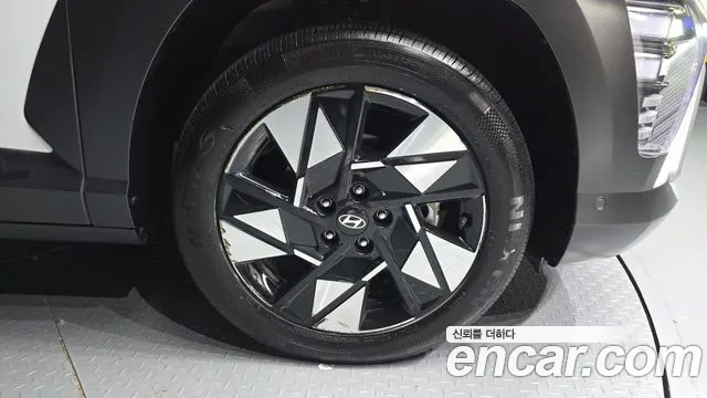 Hyundai Kona SX2 — Фото автомобиля 6