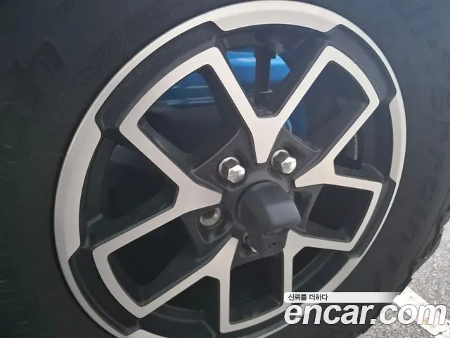Jeep Wrangler — Фото автомобиля 6