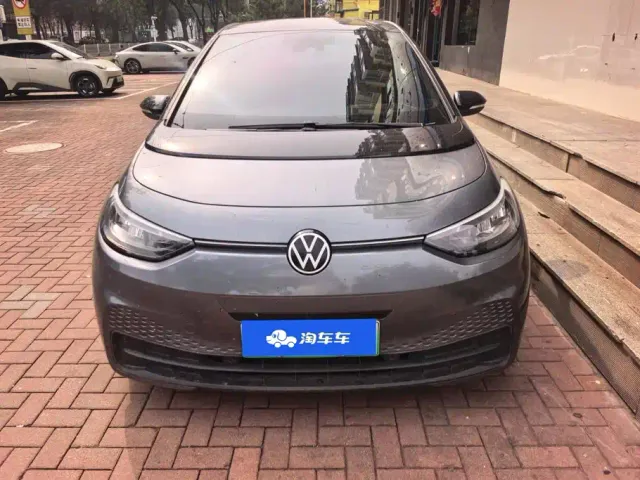 Volkswagen ID.3 — Фото автомобиля 2