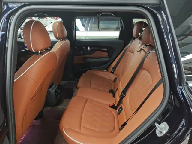 MINI Clubman — Фото автомобиля 16