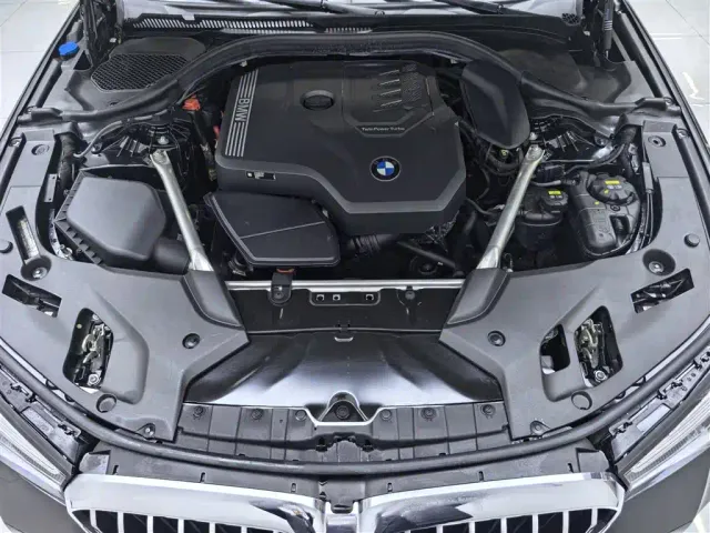 BMW 5 Series — Фото автомобиля 15