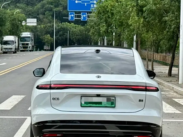 Nio EC6 — Фото автомобиля 4
