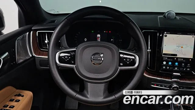 Volvo XC60 2nd Gen — Фото автомобиля 19