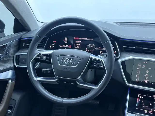 Audi A7L — Фото автомобиля 20
