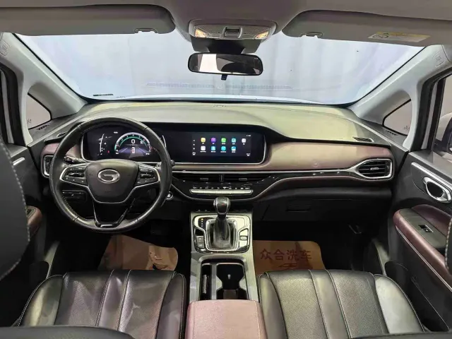 GAC Trumpchi M6 — Фото автомобиля 13