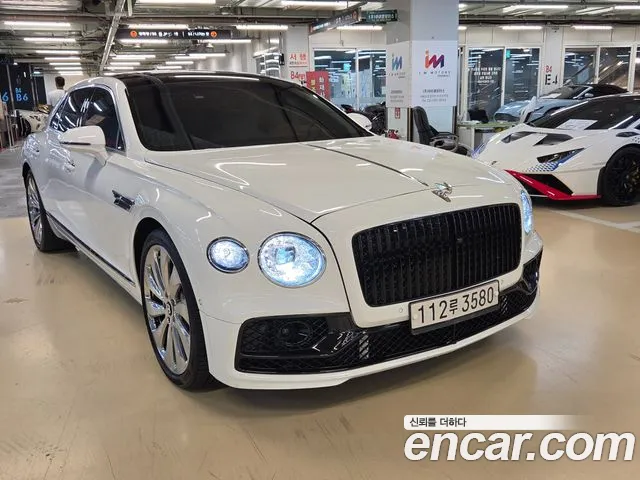 Bentley Flying Spur — Фото автомобиля 2