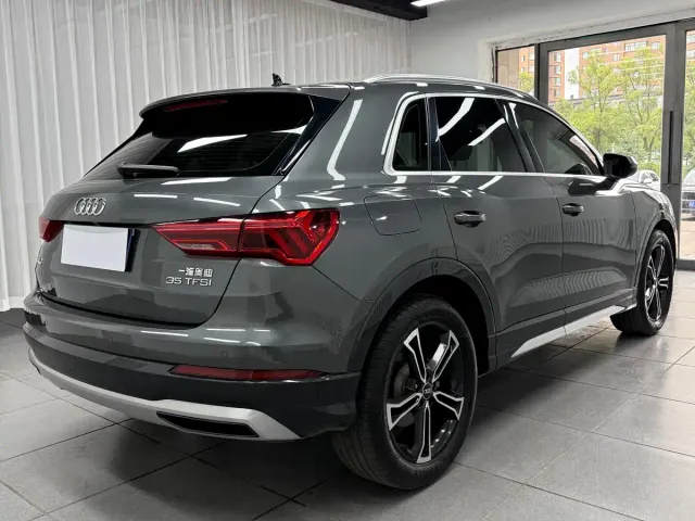 Audi Q3 — Фото автомобиля 4