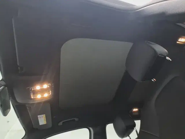 Mercedes-Benz GLB-Class — Фото автомобиля 14