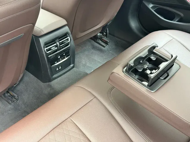 BMW 3 Series — Фото автомобиля 11