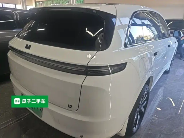 Li Auto L7 — Фото автомобиля 6