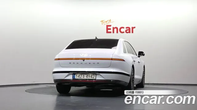 Hyundai Grandeur GN7 — Фото автомобиля 4