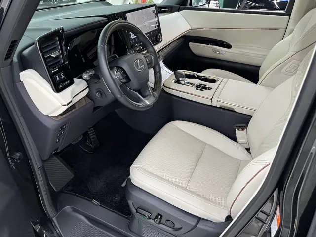 Lexus LM — Фото автомобиля 21