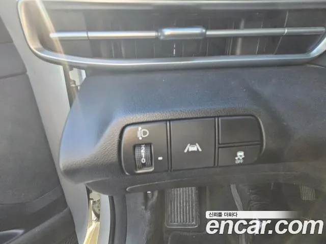 Hyundai Avante — Фото автомобиля 9