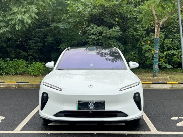 Nio ET5 — Фото автомобиля 2