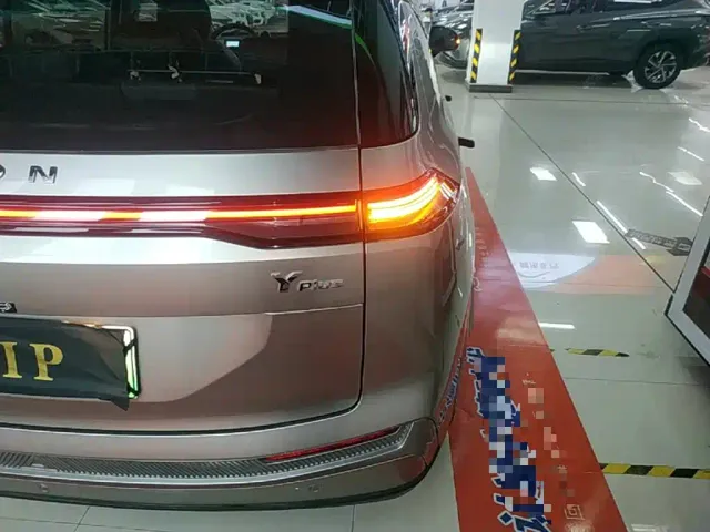 GAC Aion Y — Фото автомобиля 7