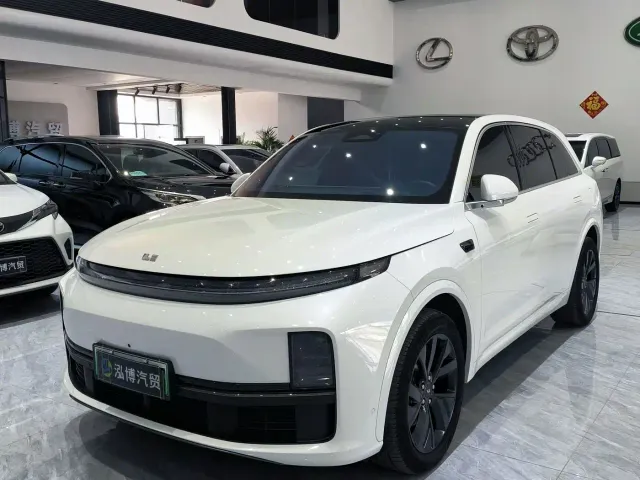 Фотография автомобиля — Li Auto L7
