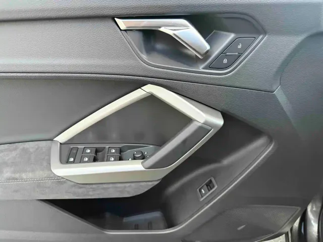 Audi Q3 — Фото автомобиля 10