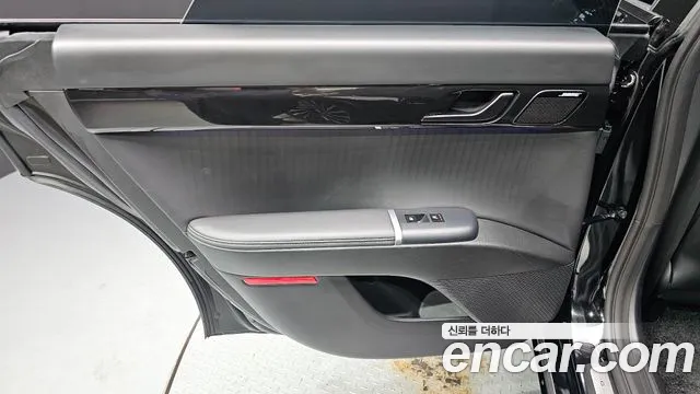 Hyundai Grandeur GN7 — Фото автомобиля 14