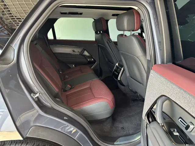 Land Rover Range Rover Sport — Фото автомобиля 22