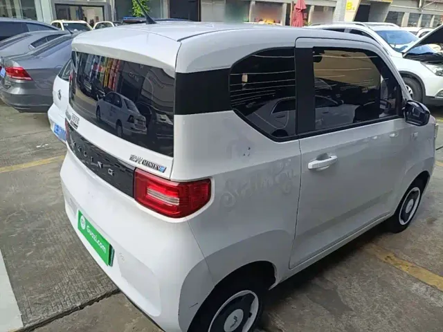 Wuling Hongguang Mini EV — Фото автомобиля 6