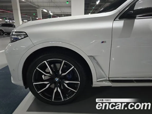 BMW X7 — Фото автомобиля 5
