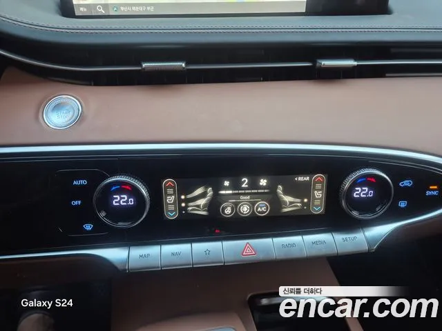 Genesis GV70 — Фото автомобиля 13