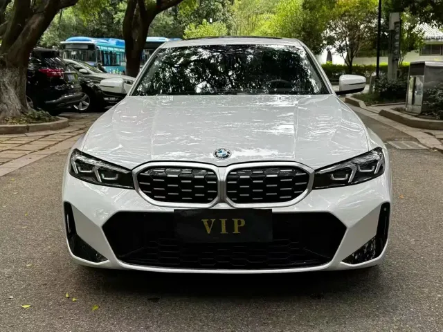 BMW 3 Series — Фото автомобиля 2