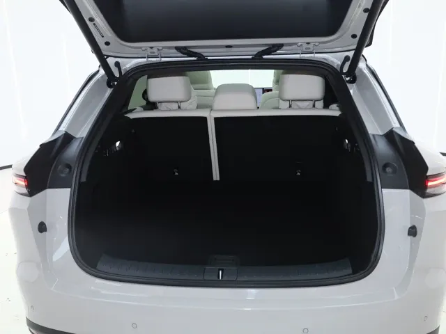 Li Auto i6 — Фото автомобиля 14