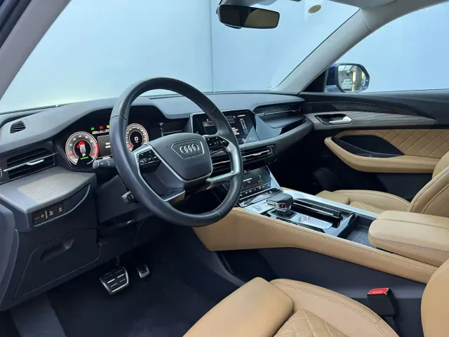 Audi Q6 — Фото автомобиля 9