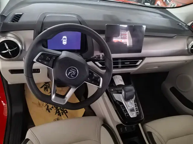 BYD Yuan Pro — Фото автомобиля 6