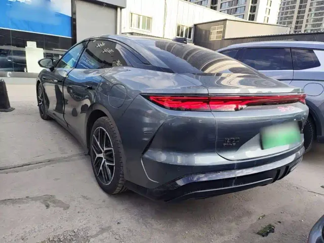BYD Han L — Фото автомобиля 4