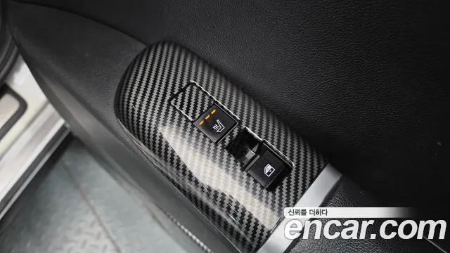 Hyundai Grandeur Grandeur (GN7) 3.5 LPG 2WD (Такси) — Фото автомобиля 18