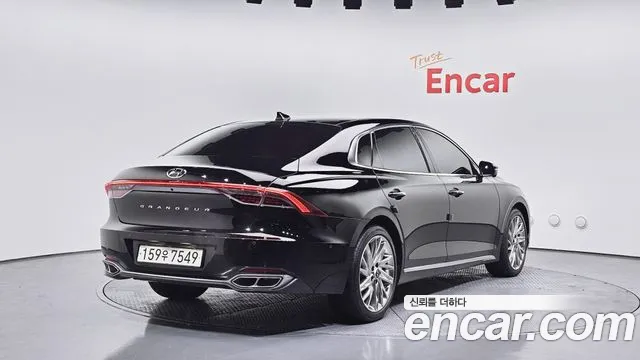 Hyundai Grandeur — Фото автомобиля 2