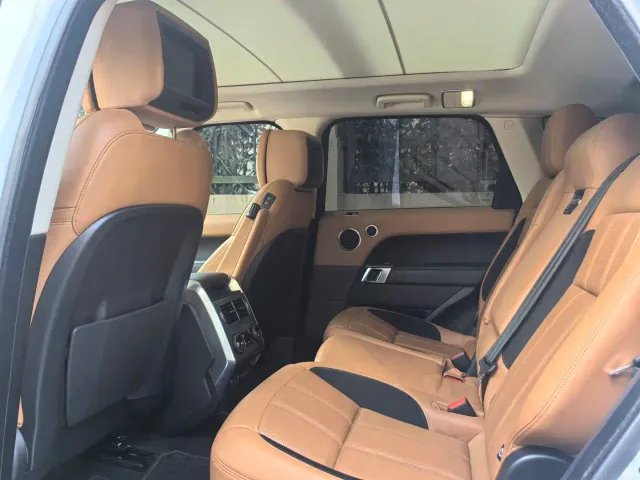 Land Rover Range Rover Sport — Фото автомобиля 8