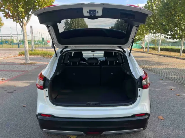 Nissan Qashqai — Фото автомобиля 5