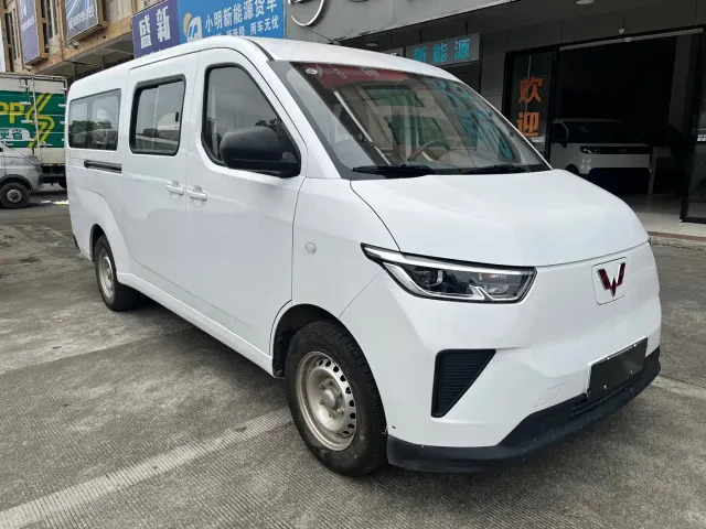Wuling Yangguang — Фото автомобиля 3