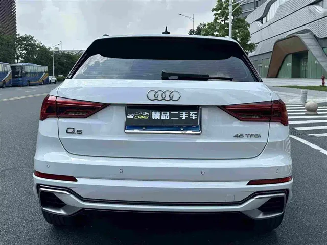 Audi Q3 — Фото автомобиля 8