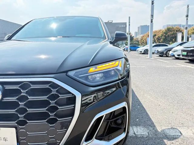Audi Q5L — Фото автомобиля 8