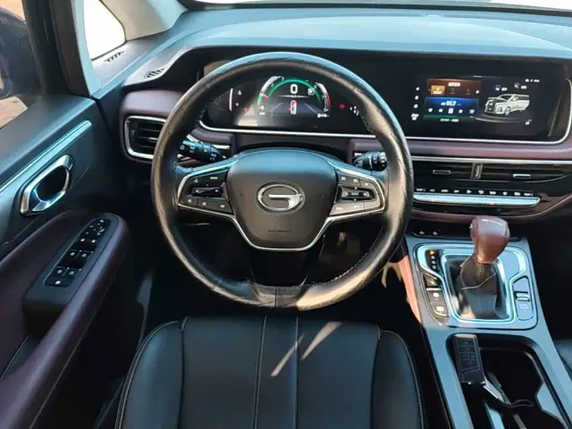 GAC Trumpchi M6 — Фото автомобиля 10