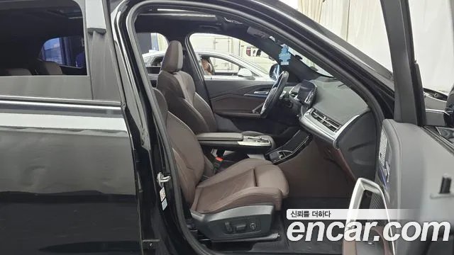 BMW X1 U11 — Фото автомобиля 16